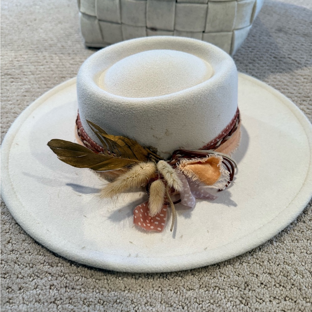 Women's Cream Felt Fedora Hat with Feather Band